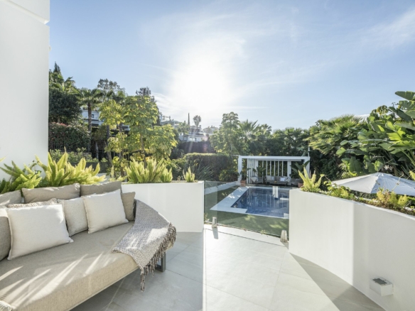 Nueva Andalucia – Key ready 4B Villa – Near Las Brisas Golf