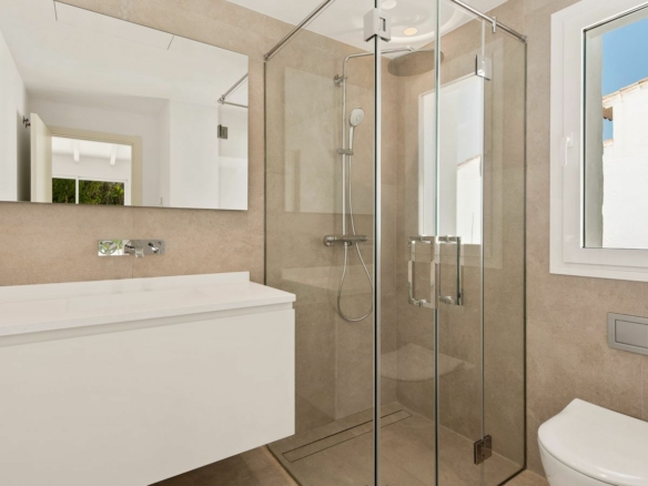 Marbella East – Modern 4B Villa – Near Beach