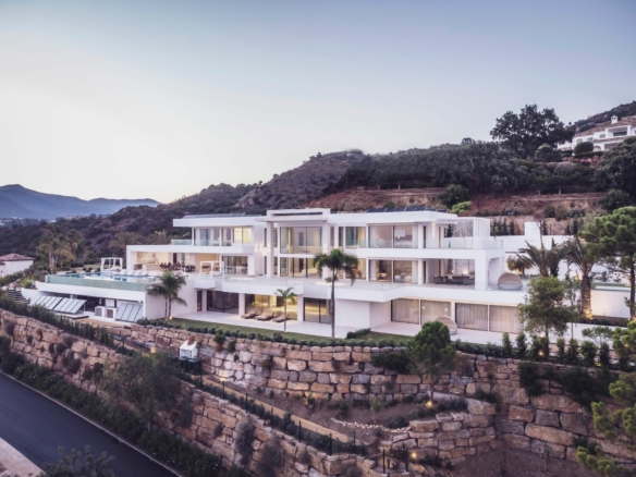 🏡✨ For Sale: Modern Luxury Villa at Marbella Club Golf Resort ✨🏡