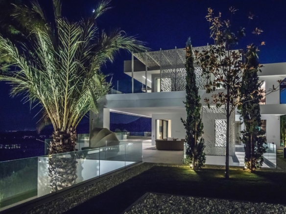 🏡✨ For Sale: Modern Luxury Villa at Marbella Club Golf Resort ✨🏡