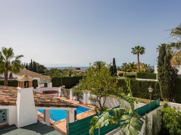 Marbella East – Modern 4B Villa – Near Beach