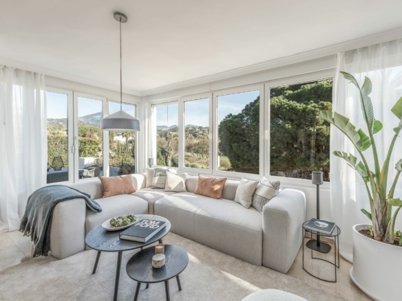 Nueva Andalucia – Key ready 4B Villa – Near Las Brisas Golf
