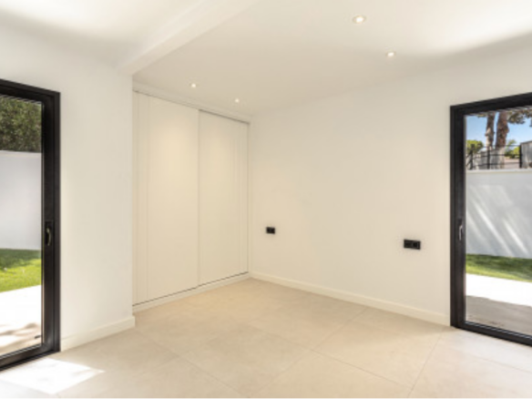 Marbella East – Reformed Villa near facilities