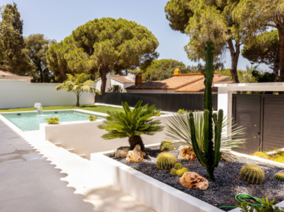 Marbella East – Reformed Villa near facilities
