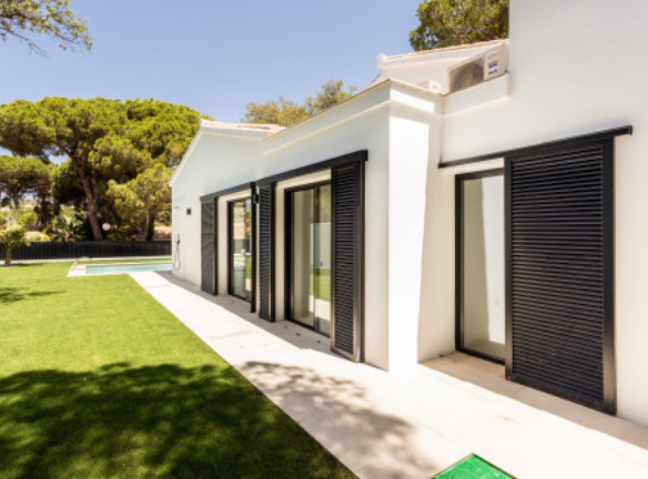 Marbella East – Reformed Villa near facilities
