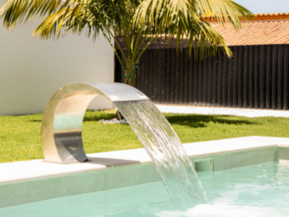 Marbella East – Reformed Villa near facilities