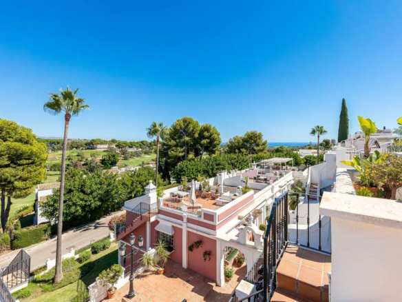 Nueva Andalucia – 3B Townhouse – Panoramic Views