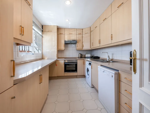 Nueva Andalucia – 3B Townhouse – Panoramic Views