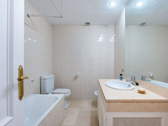 Nueva Andalucia – 3B Townhouse – Panoramic Views