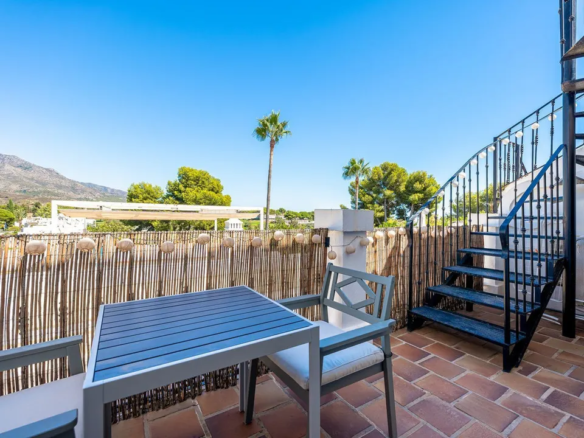 Nueva Andalucia – 3B Townhouse – Panoramic Views