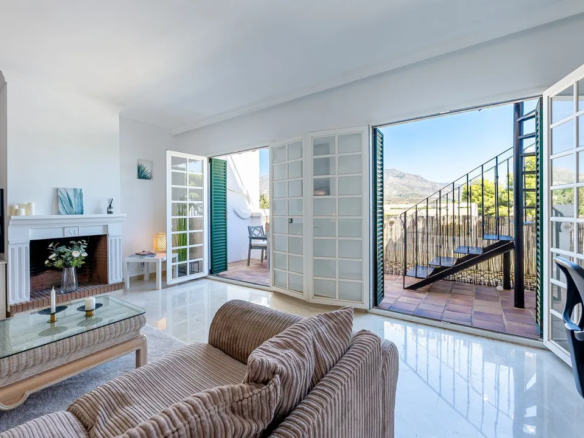 Nueva Andalucia – 3B Townhouse – Panoramic Views