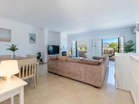 Nueva Andalucia – 3B Townhouse – Panoramic Views