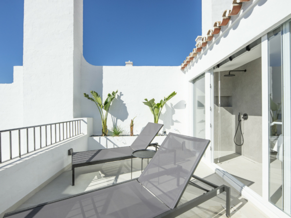 La Quinta  – 4B Duplex Penthouse – Sea Views
