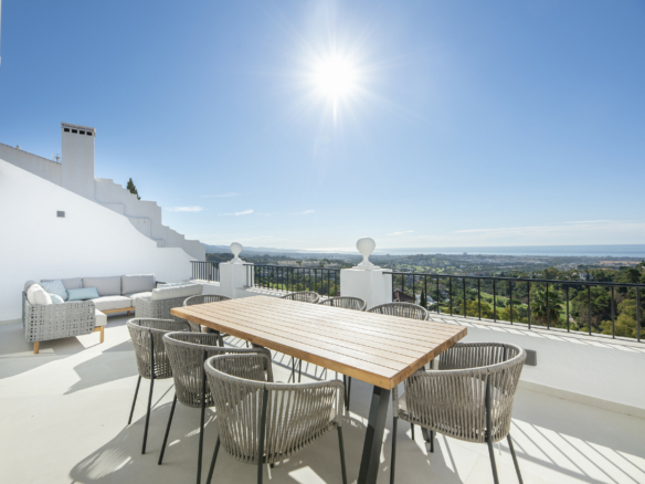 La Quinta  – 4B Duplex Penthouse – Sea Views