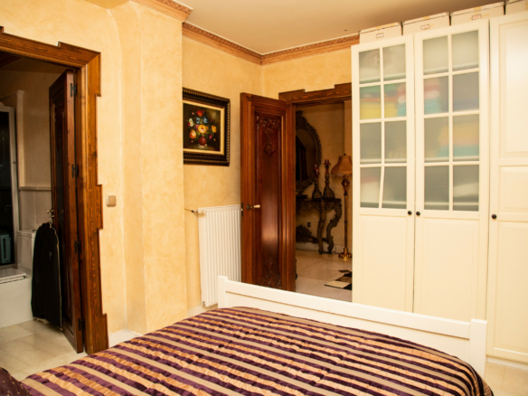 Nueva Andalucia –  7B Classic Andalucian Villa – Central