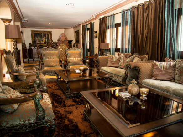 Nueva Andalucia –  7B Classic Andalucian Villa – Central