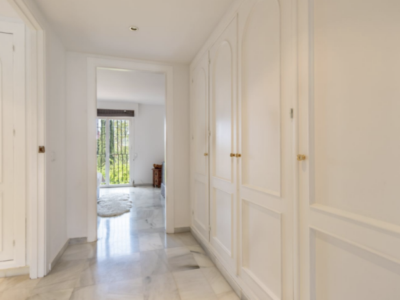 Golden Mile – Beachfront – 4B Semidetached Villa