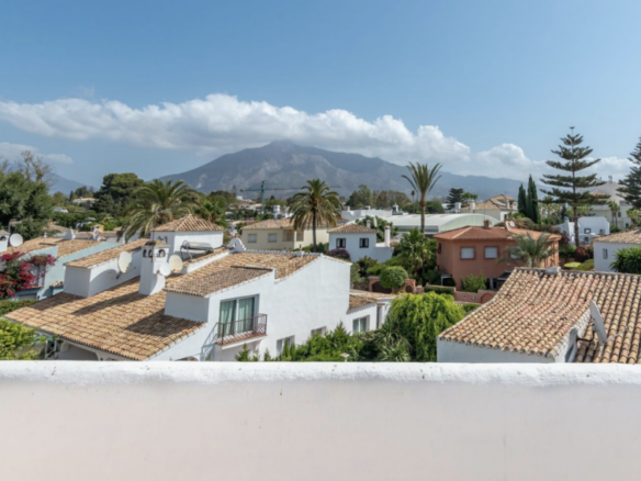 Golden Mile – Beachfront – 4B Semidetached Villa