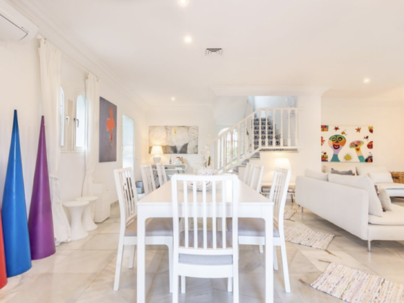 Golden Mile – Beachfront – 4B Semidetached Villa