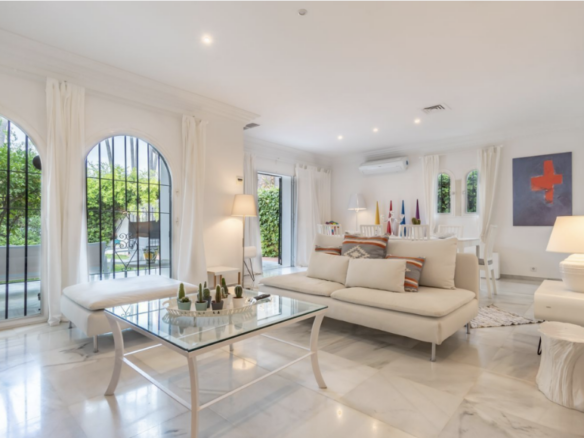 Golden Mile – Beachfront – 4B Semidetached Villa