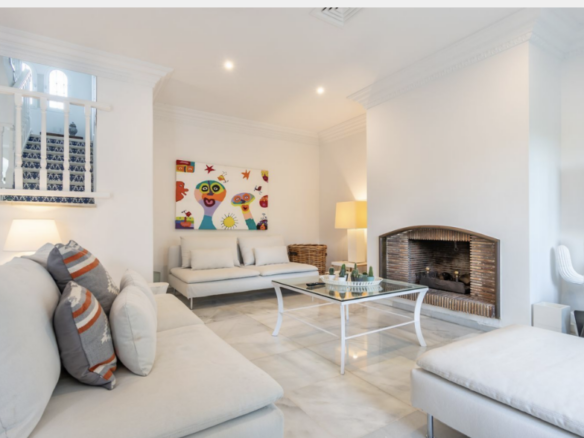 Golden Mile – Beachfront – 4B Semidetached Villa