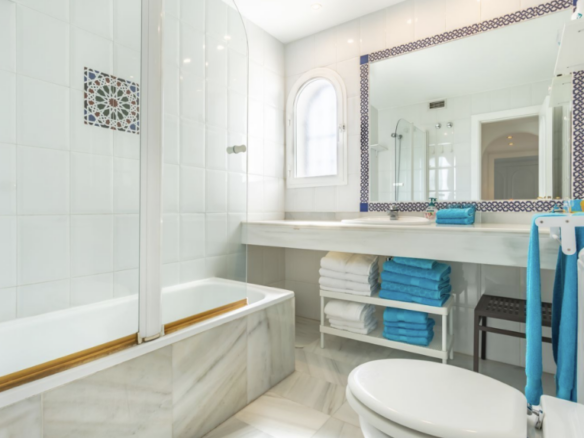 Golden Mile – Beachfront – 4B Semidetached Villa