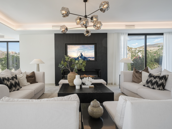 Nueva Andalucia – Modern 4B Villa – Turn Key Ready