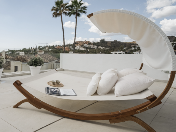 Nueva Andalucia – Modern 4B Villa – Turn Key Ready