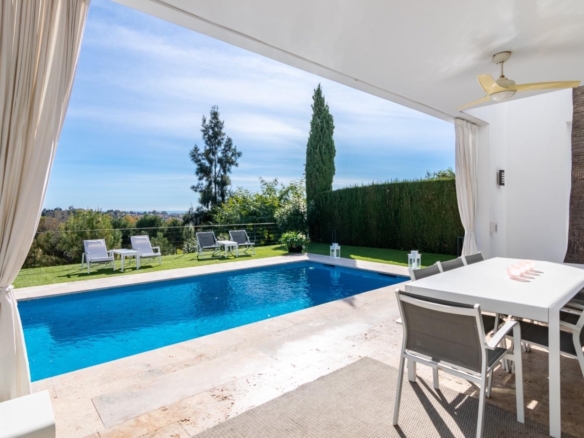 SOLD – Atalaya Fairways – 5B Modern villa – 1st Line Golf