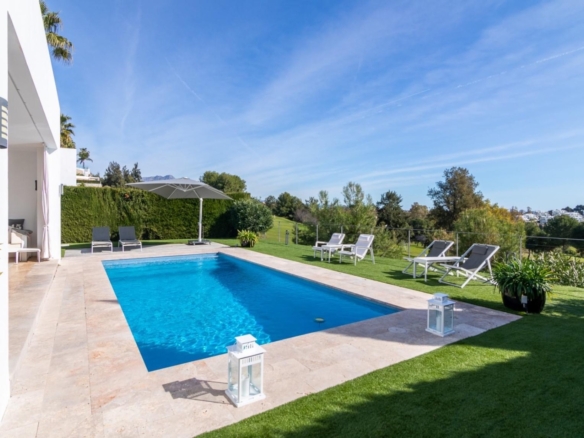 SOLD – Atalaya Fairways – 5B Modern villa – 1st Line Golf