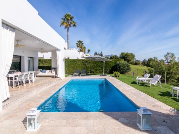 SOLD – Atalaya Fairways – 5B Modern villa – 1st Line Golf