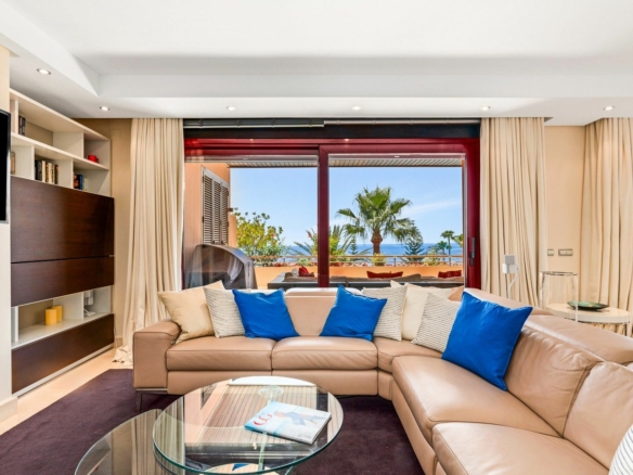 For Sale – Puerto Banus – Duplex Penthouse in Malibu – 1st Line Beach