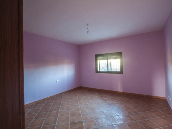 Estepona – 6B Rustic Villa – Large Plot