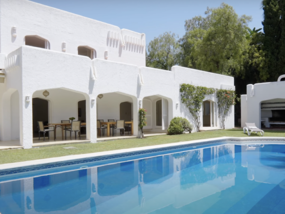 Puerto Banus – Andalucia Mansion + Guest House.Build 3 New villas