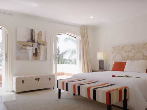 Puerto Banus – Andalucia Mansion + Guest House.Build 3 New villas