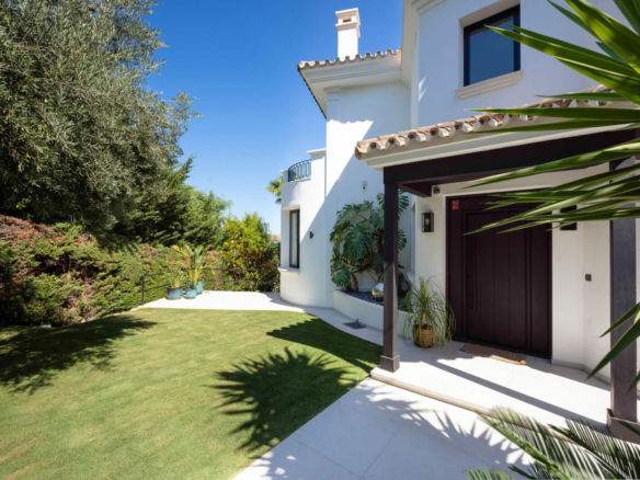 La Quinta – Modern 5B Villa  – Sea Views
