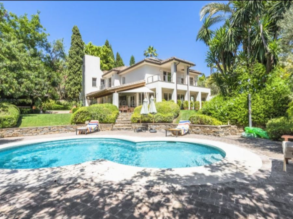 Marbella Hill Club – 4B Villa – Gated