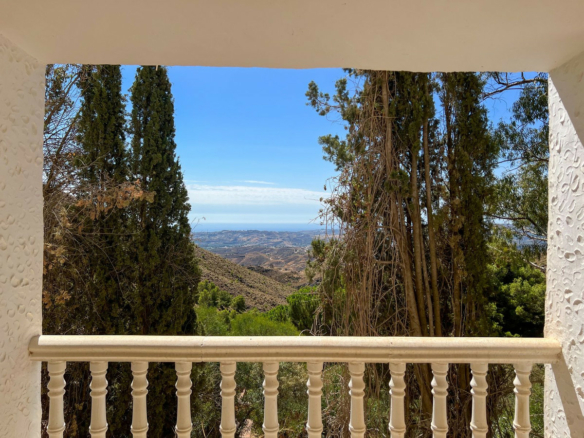 Bank repo – Mijas – 10 Bed Finca – Sea Views