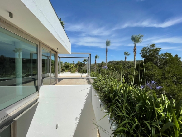 Sotogrande – Modern 6B Villa – Reformed 2022