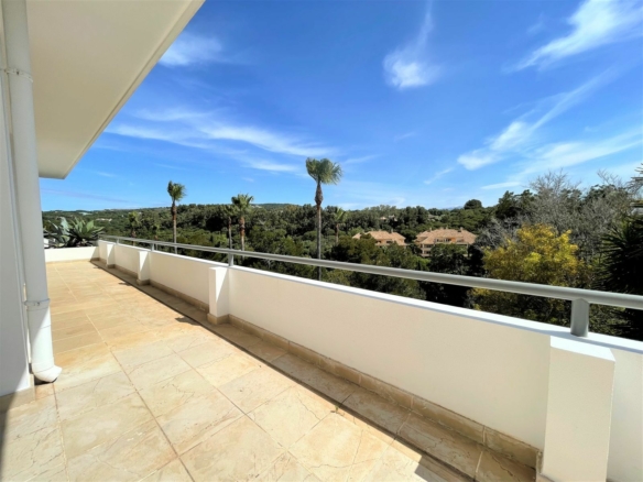 Sotogrande – Modern 6B Villa – Reformed 2022