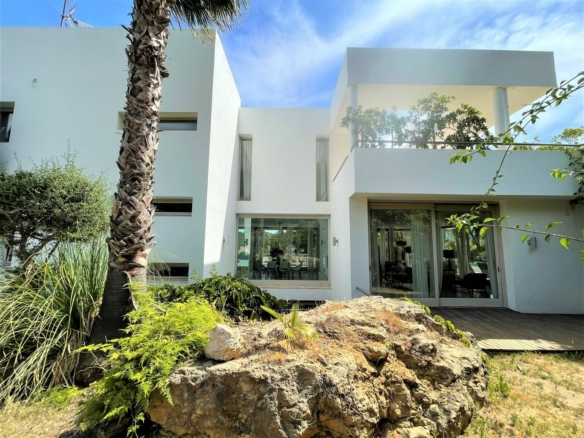 Sotogrande – Modern 6B Villa – Reformed 2022
