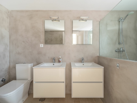 Nueva Andalucia  –  4B Townhouse – Panoramic Views -Paddle/Tennis