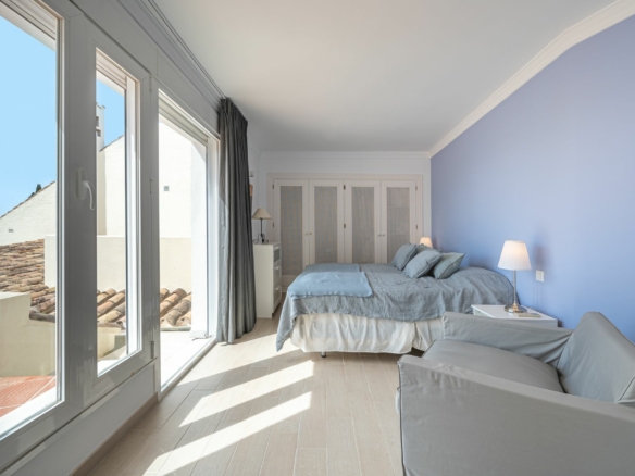Nueva Andalucia  –  4B Townhouse – Panoramic Views -Paddle/Tennis