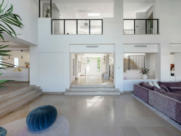 Benahavis – 7B Luxury villa – Paddle Court -Gated