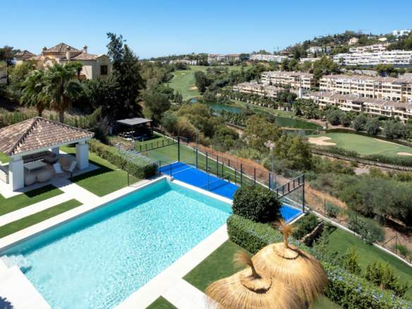 Benahavis – 7B Luxury villa – Paddle Court -Gated