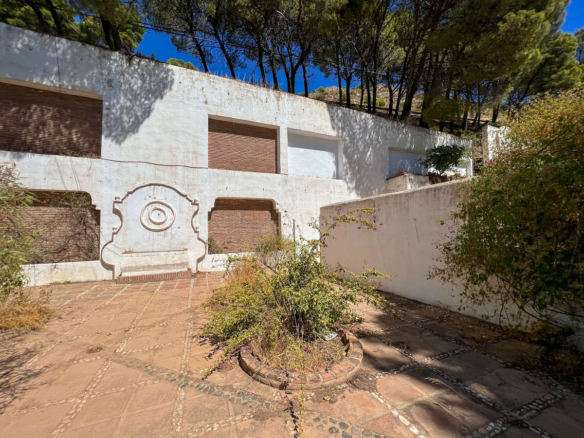 Bank repo – Mijas – 10 Bed Finca – Sea Views