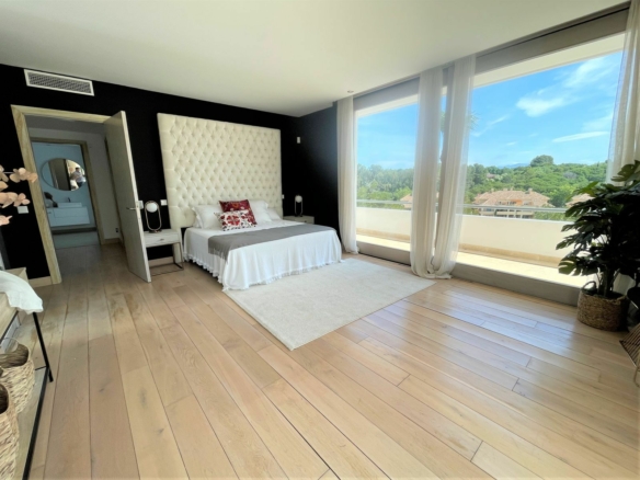 Sotogrande – Modern 6B Villa – Reformed 2022
