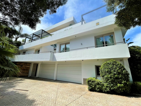 Sotogrande – Modern 6B Villa – Reformed 2022