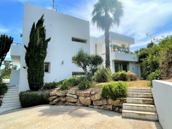 Sotogrande – Modern 6B Villa – Reformed 2022