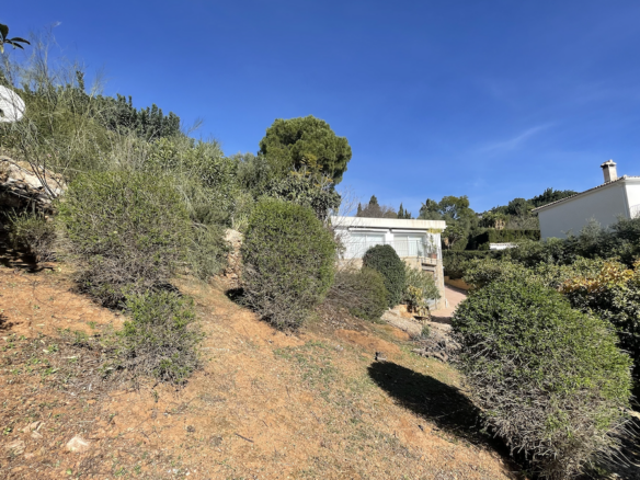 Mijas – Villa  -Sea Views – Plot with 3000m2   (build +2 houses)
